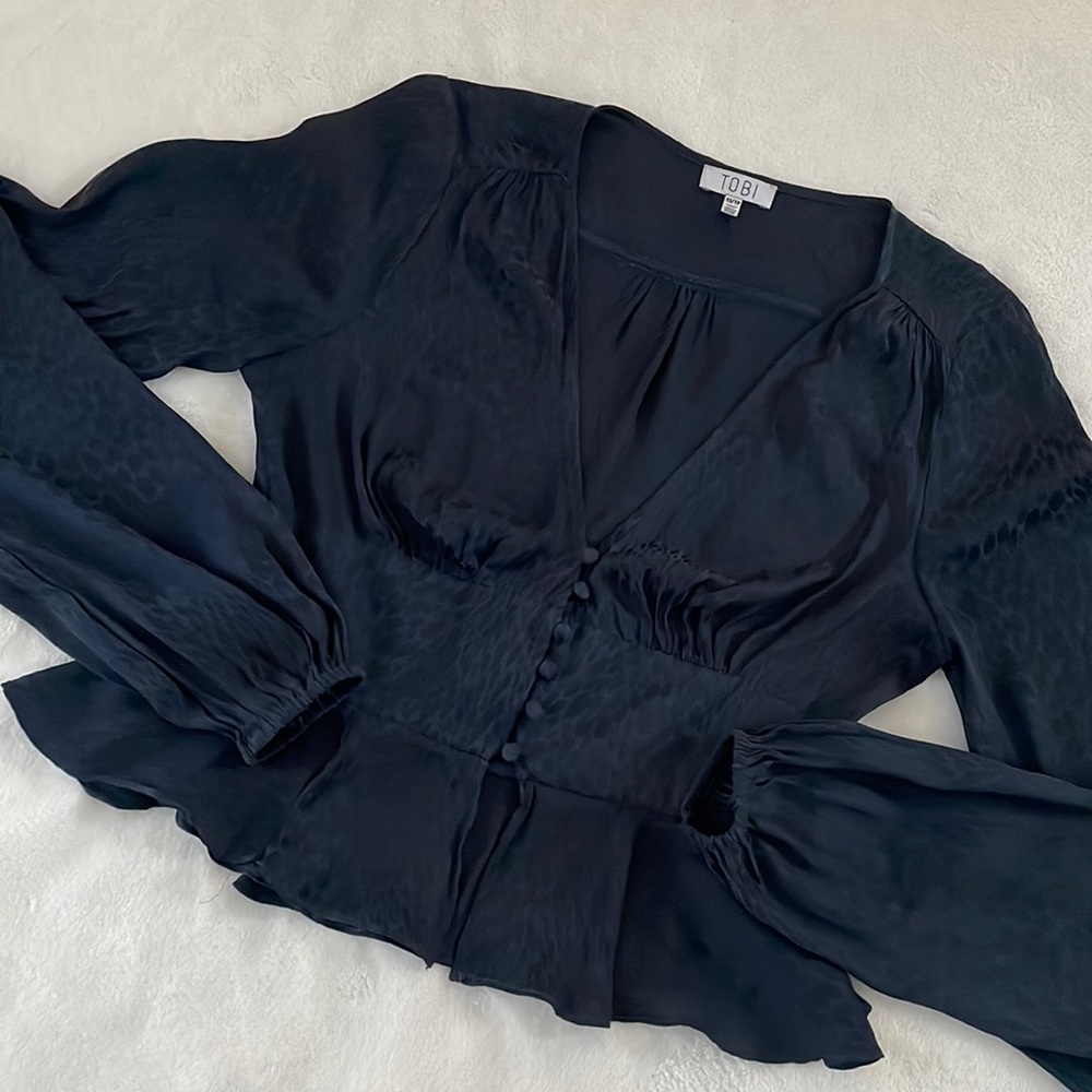 TOBI top with peplum in midnight navy size XS